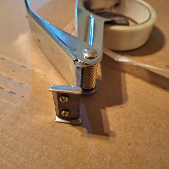 metal tape dispenser - Picture 4 of 4